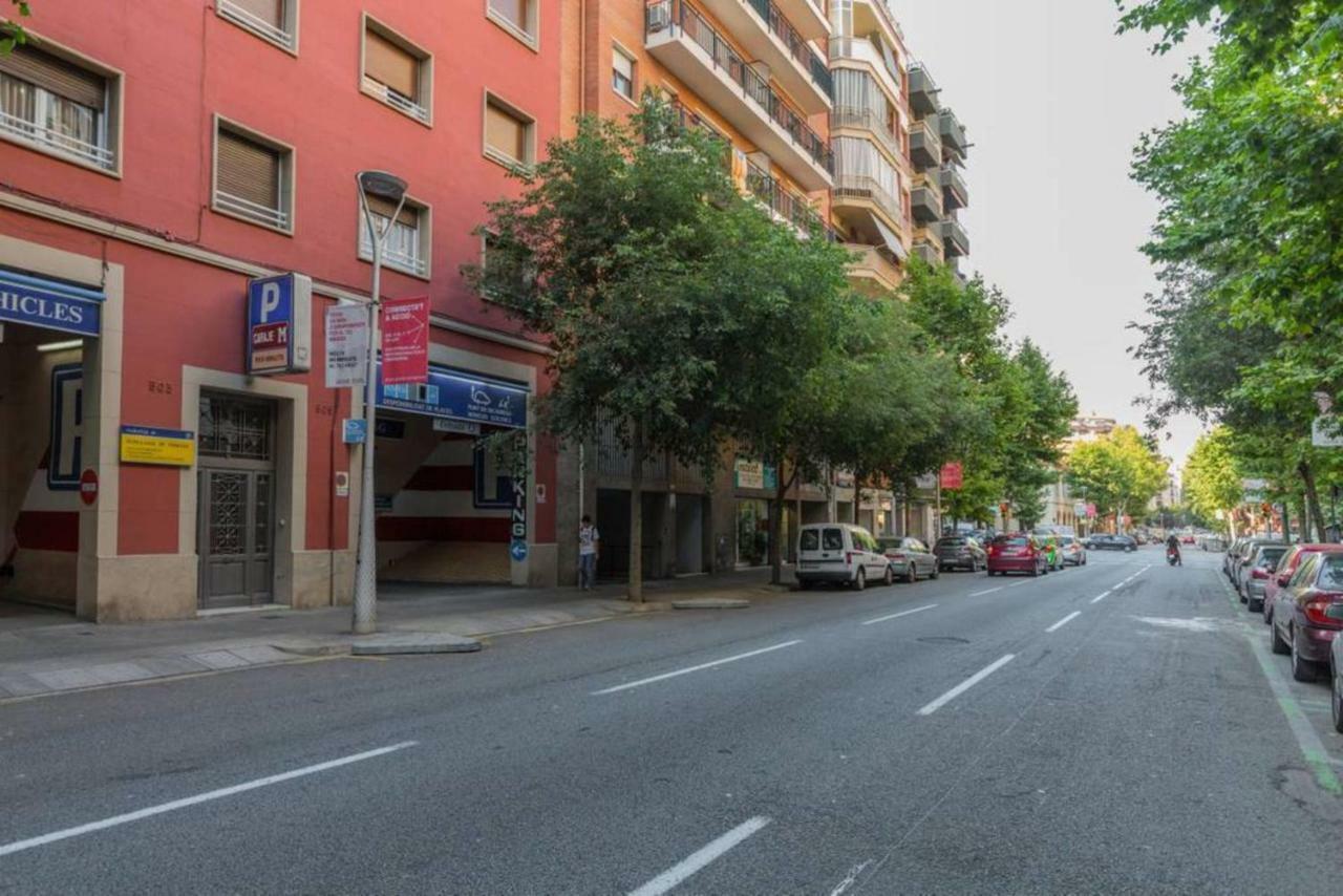 Lodging Sagrada Familia Rossellon Барселона Экстерьер фото